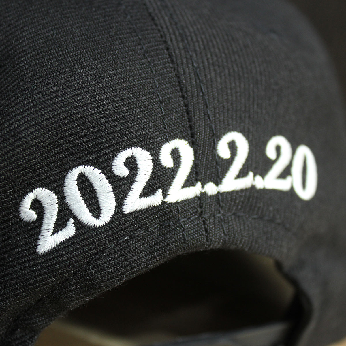 DAY TO DAY "KANJI" 3D EMBROIDERY CAP Black x White 立体刺繍「日日」キャップ